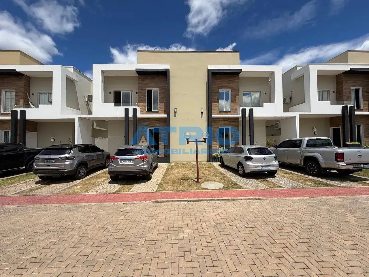 Casa para locação com 3 quartos (2 suítes) - Caçari