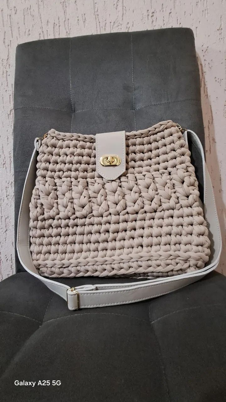 Bolsa de crochê feito a mão  - Foto 2