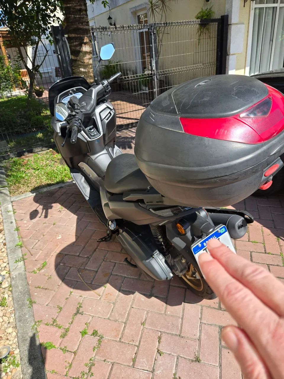 NMax 2025 muito pouco usada. - Foto 4