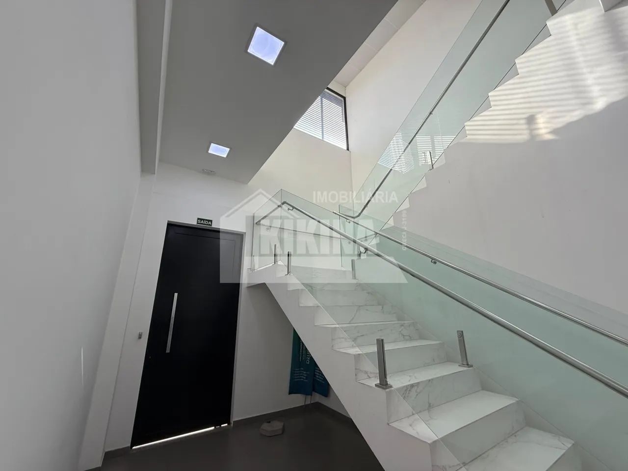 SALA COMERCIAL NO CENTRO PARA LOCAÇÃO - Foto 2