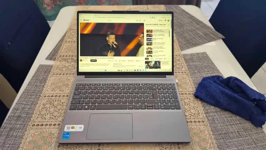 Lenovo Slim 3i i5 13420H - Foto 5