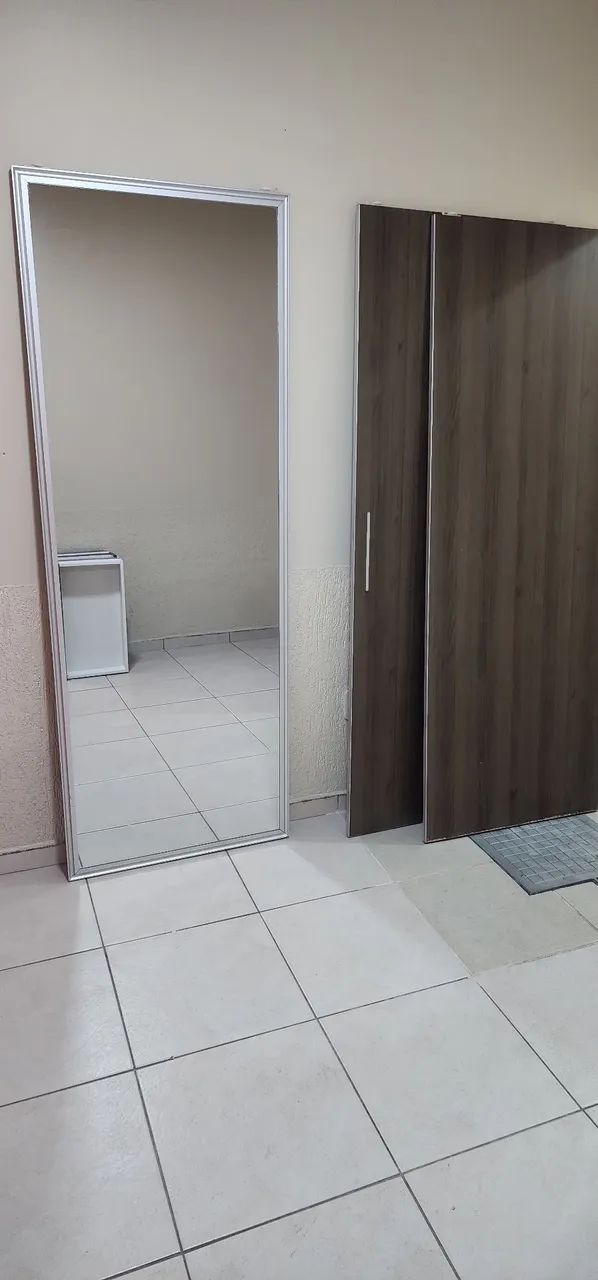 Guarda roupa com porta de vidro  - Foto 4