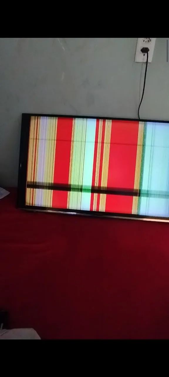 Tv smart pra retirada de peças!!