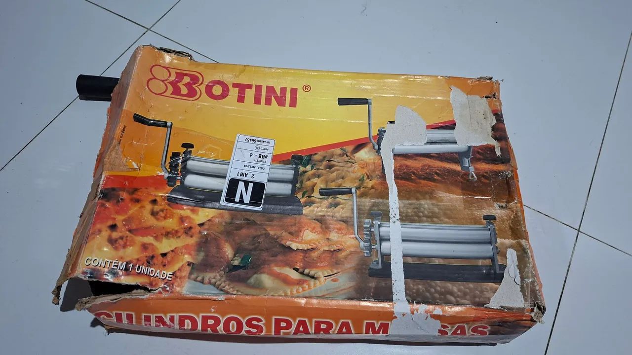 Cilindro manual de pastel e pão 