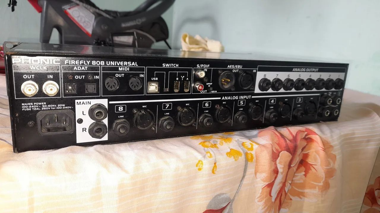 Interface de audio Phonic 8 canais com +48 em todos os canais - Foto 2