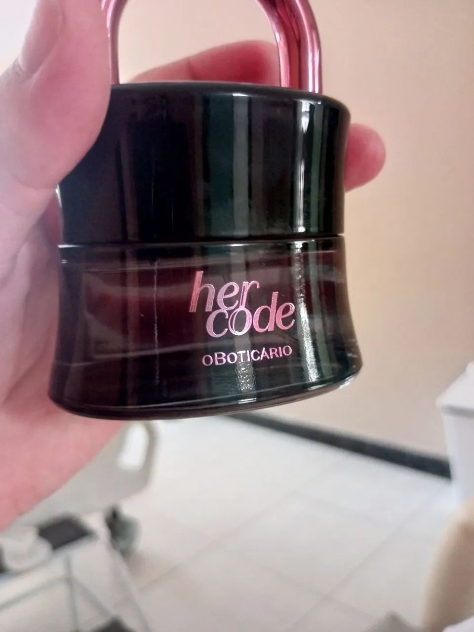 Perfume Her code novo nunca usado - Foto 2