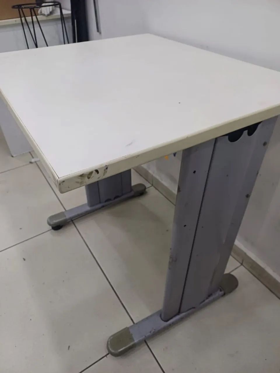 Mesa de escritorio pequena - Foto 3