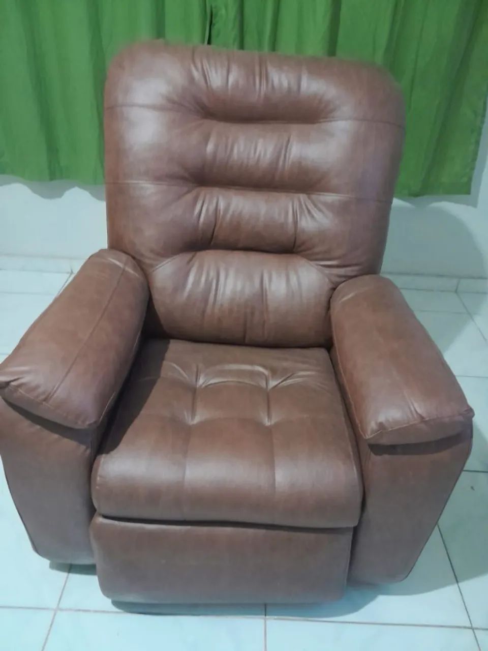 Vendo uma poltrona do vovô 