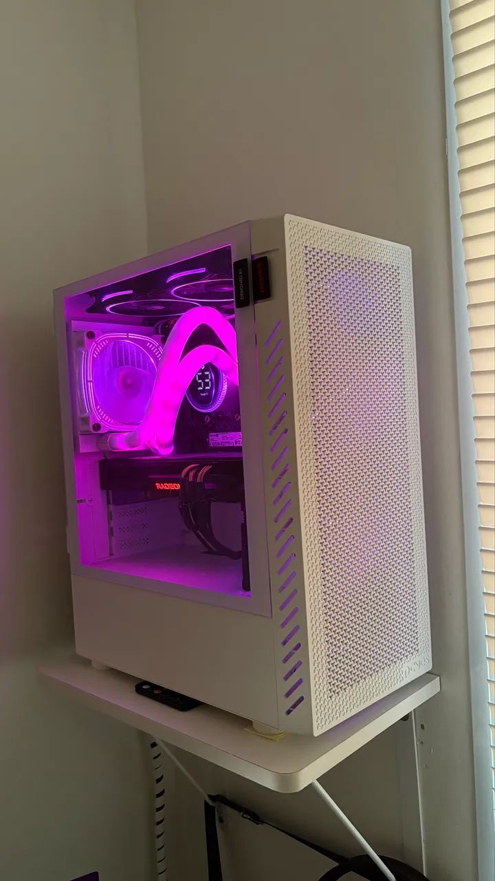 PC Gamer Ryzen 7 5700X | 32GB RAM 3200mhz | RX 6750XT 12GB Founders ...