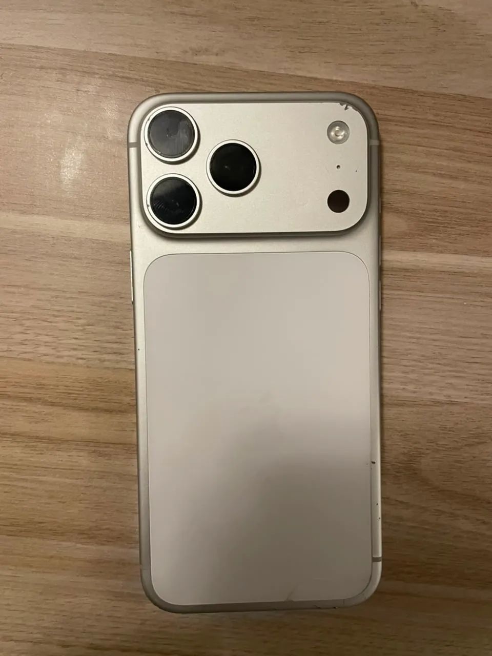 iPhone 17 pro Max 256 silver no estado!