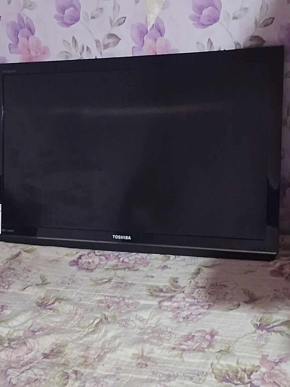 Vendo TV Toshiba 40 polegadas prá concerto  - Foto 3