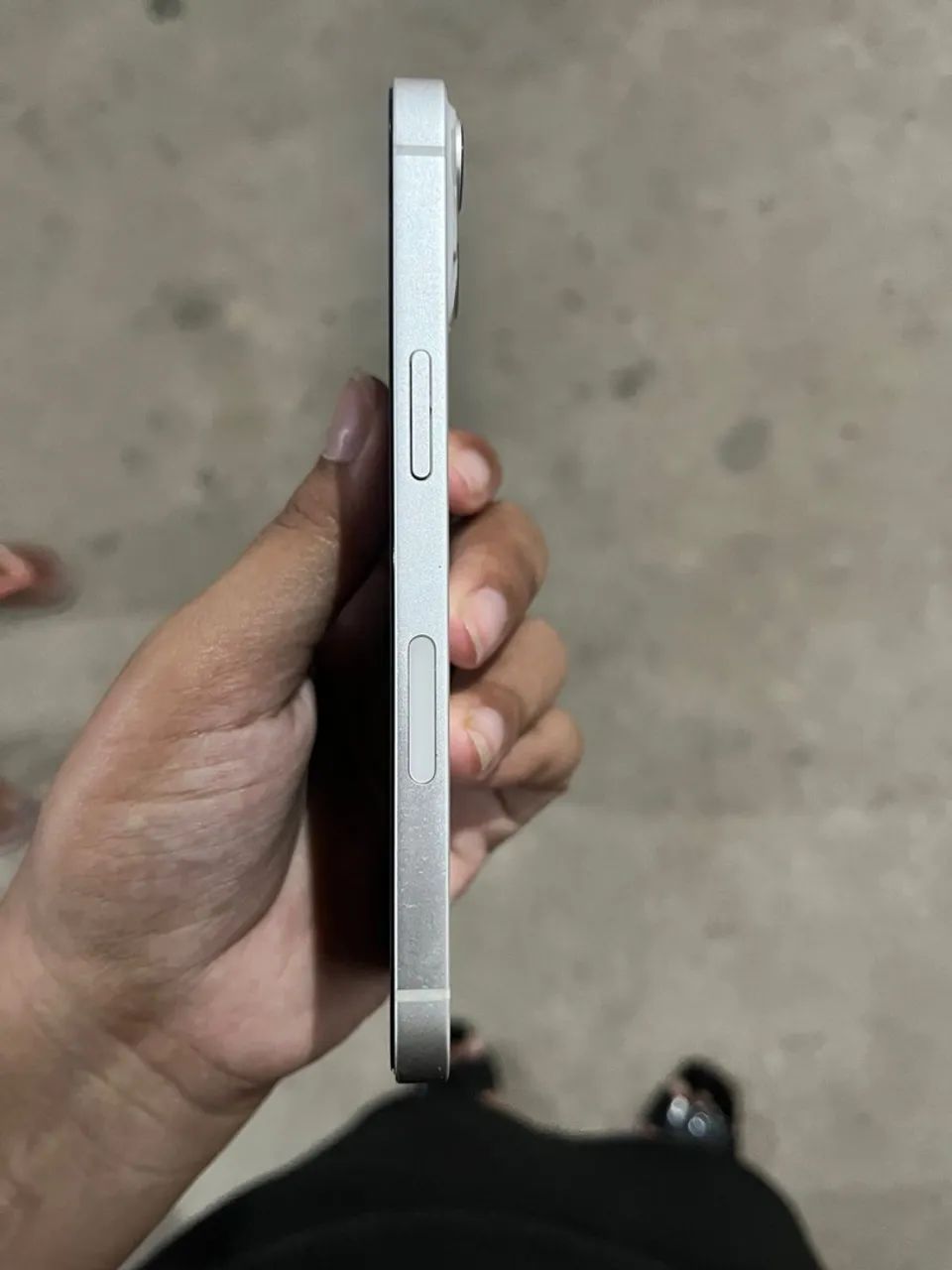 iPhone 13, 128gb Face ID ok bateria em 76% sem marcas de uso - Foto 4