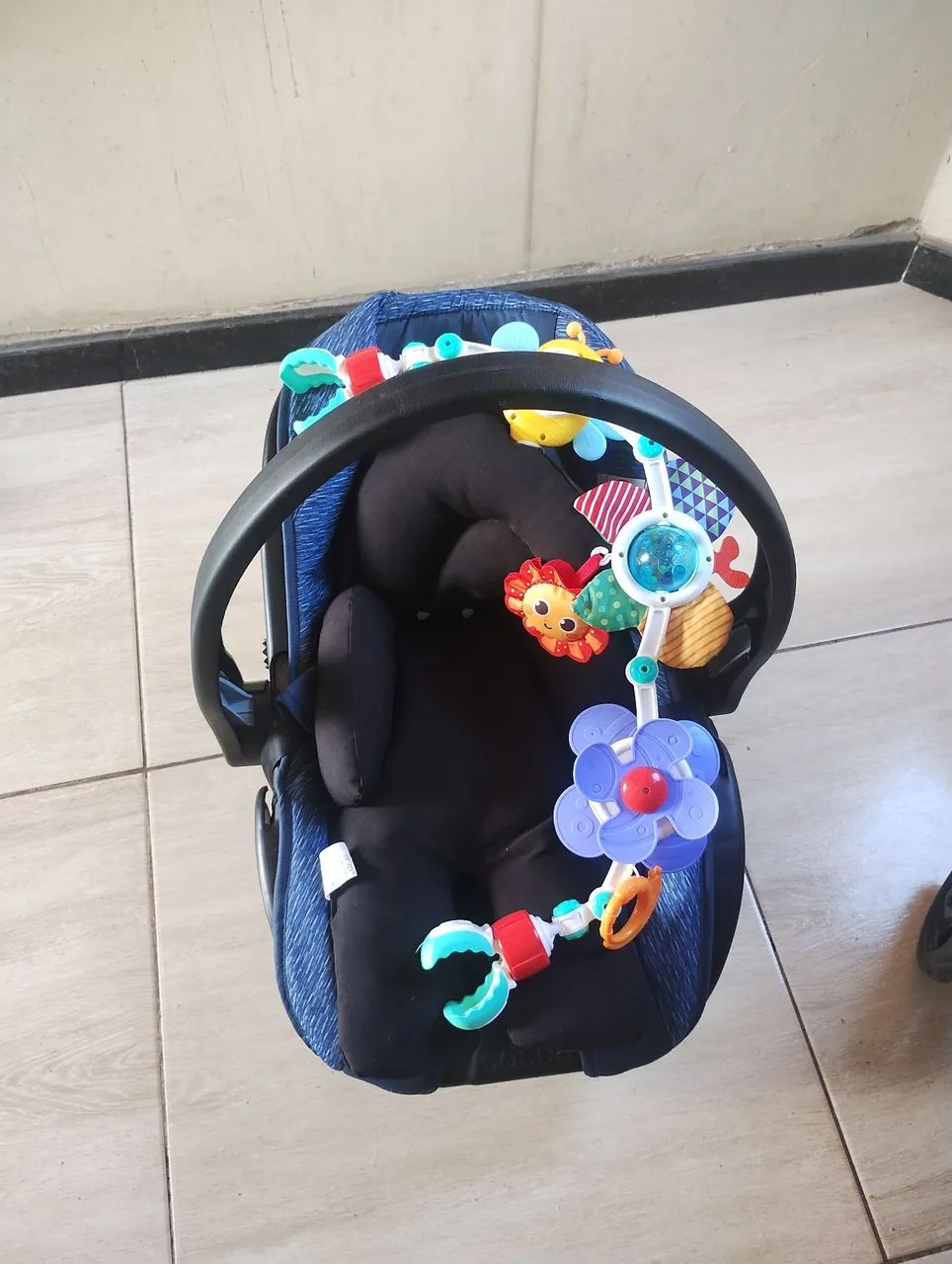 Carrinho de passeio com bebê conforto! - Foto 5