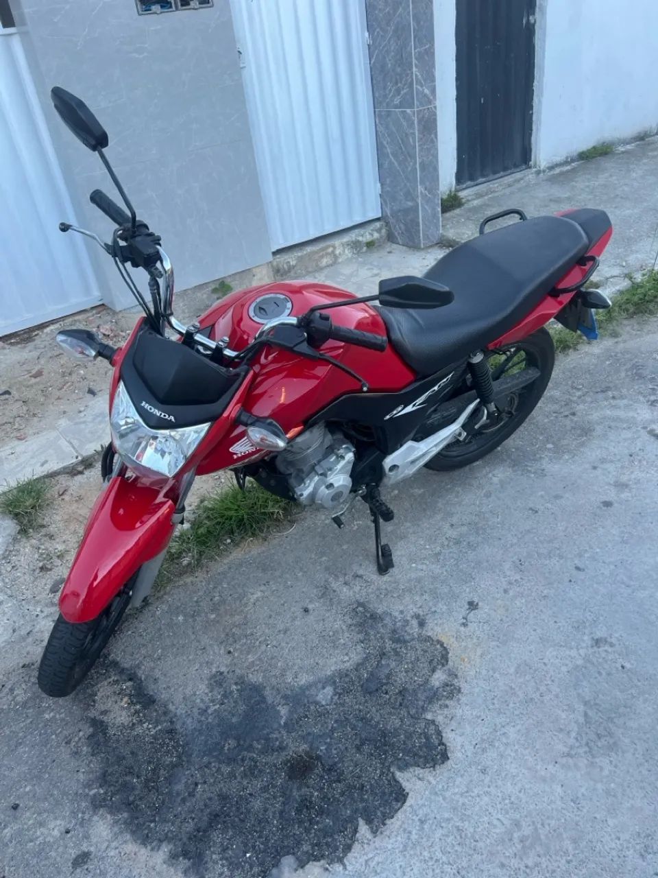Moto extremamente nova e conservada e pouco rodada. De casa pra o trabalho - Foto 4
