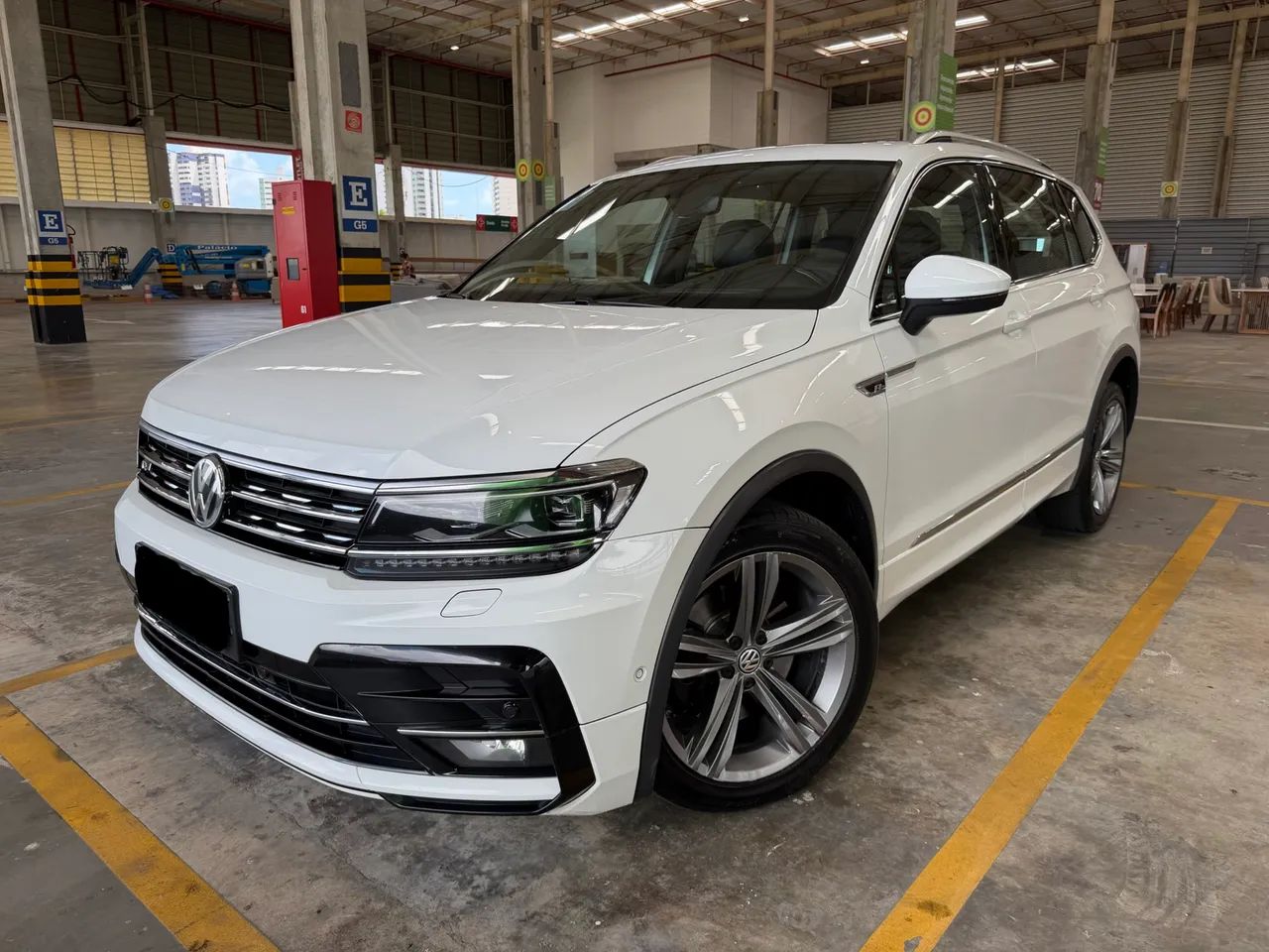 Volkswagen Tiguan TIGUAN Allspac R-Line 350 TSI 2.0 4x4 2018