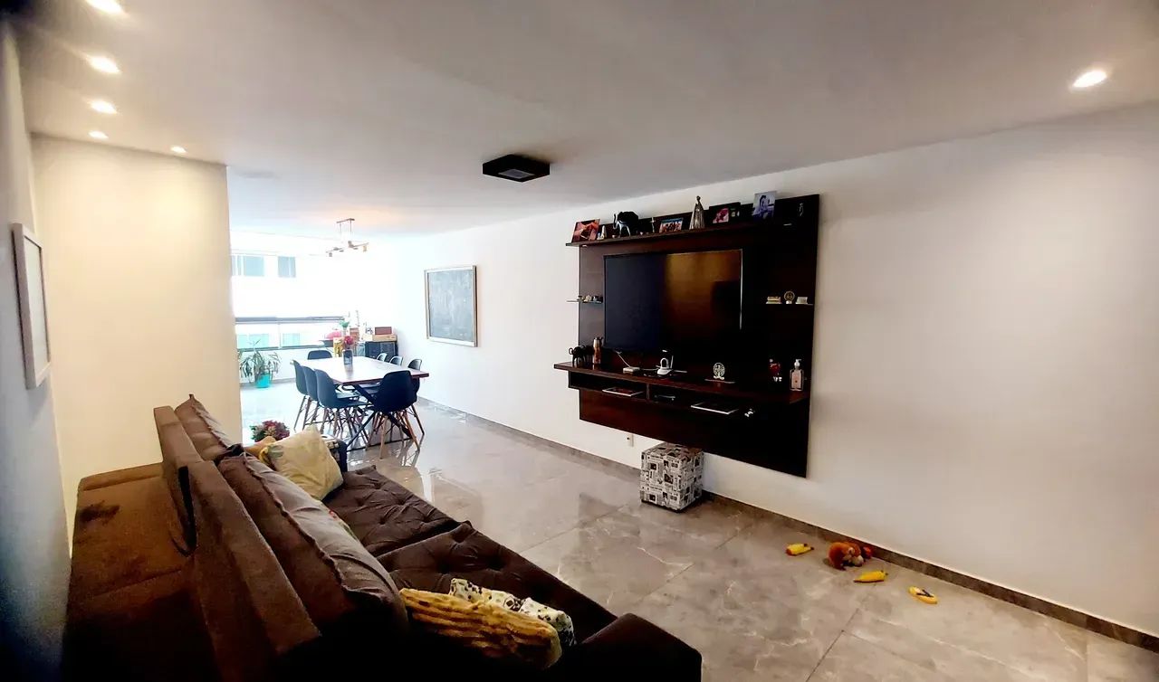 Apartamento de 3 Quartos (Suíte) em Itapoã