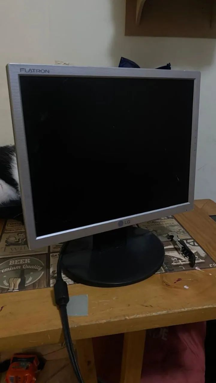 MONITOR LG FLATRON "15" POLEGADAS