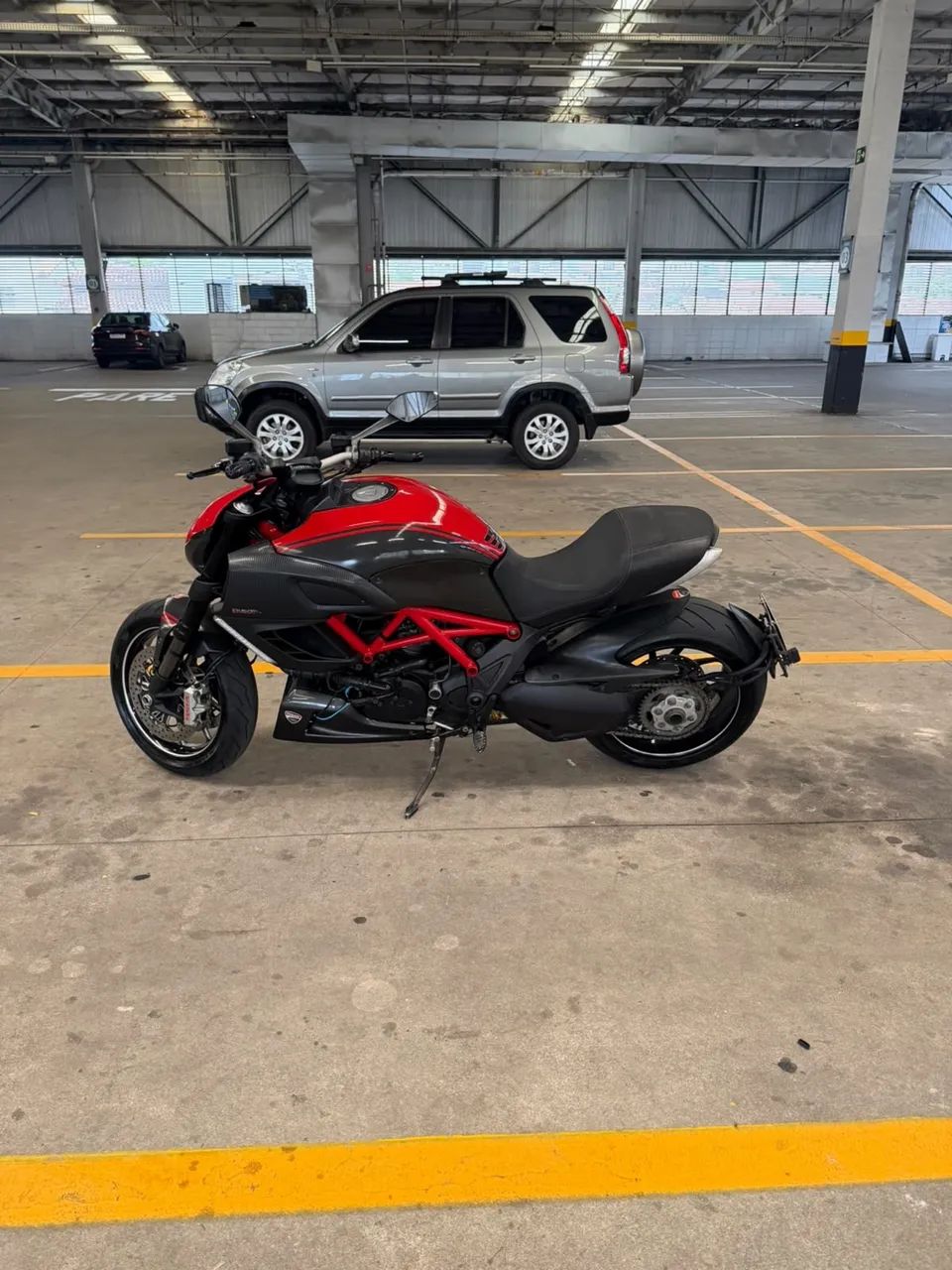 Ducati Diavel Carbon 2013 - Foto 3
