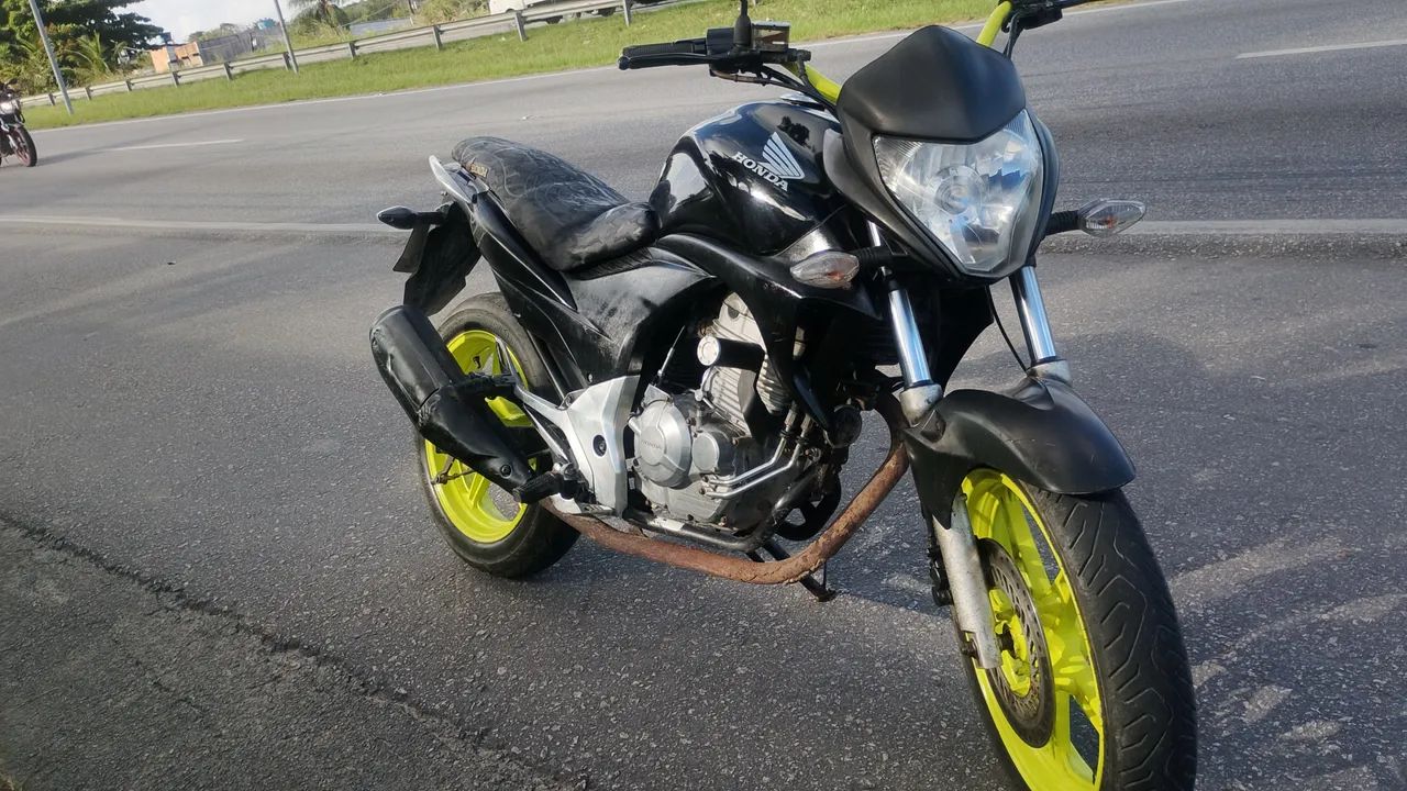 CB 300 - Foto 2