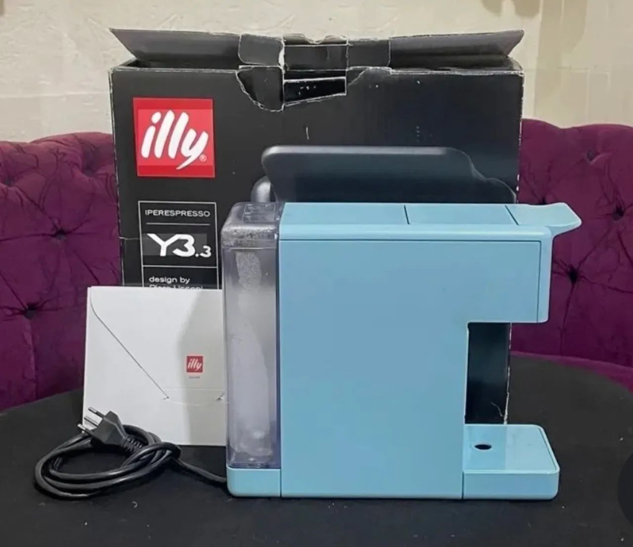  cafetera Illy Café, Máquina de café  Y3.3 Azul 127V.  Nova só foi usada 1 vez para teste.