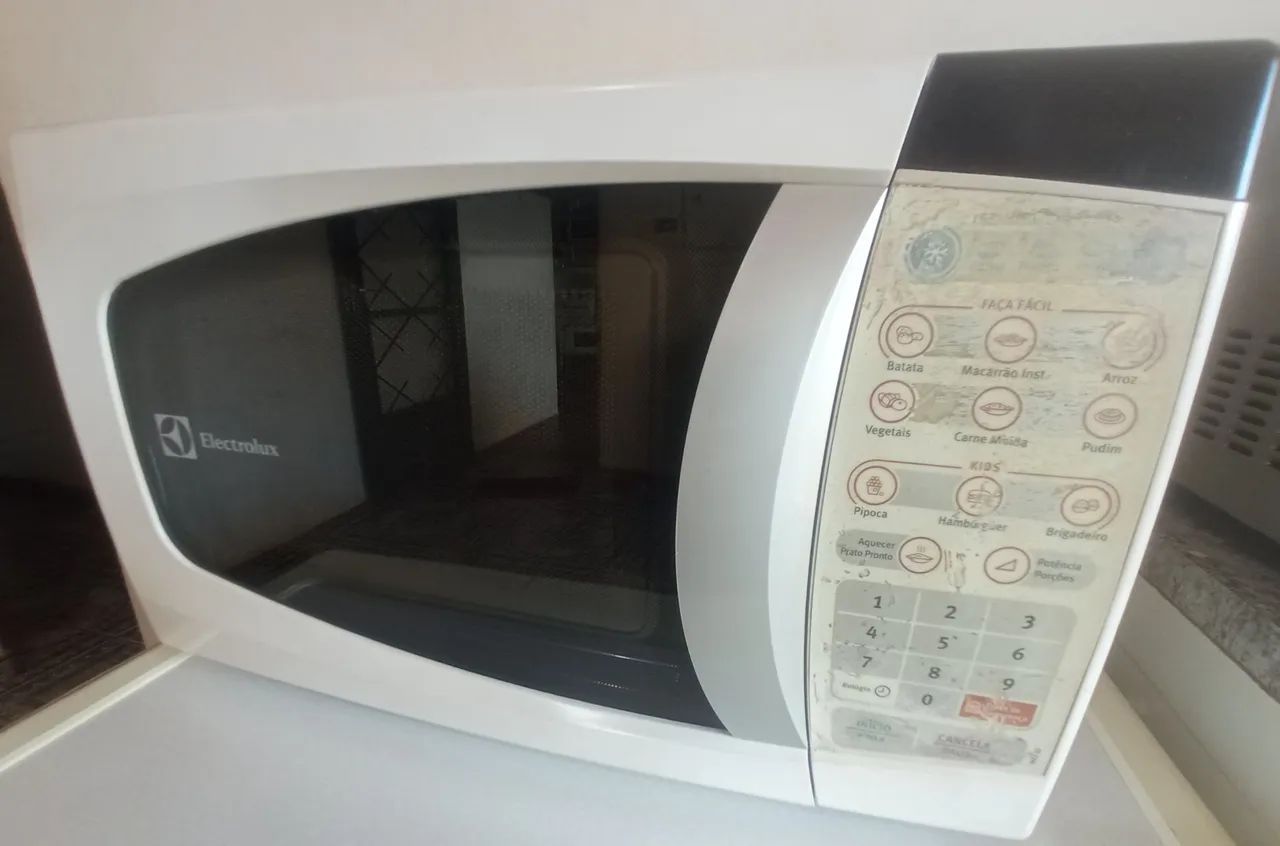 MICROONDAS ELECTROLUX 21 LITROS 