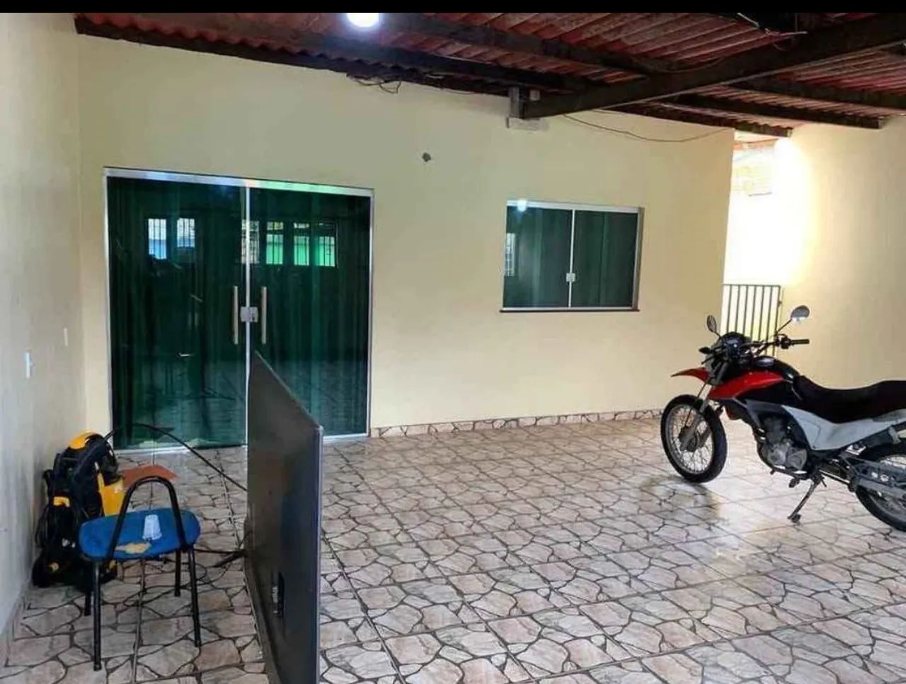 ED. VENDO CASA EM MOSQUEIRO 