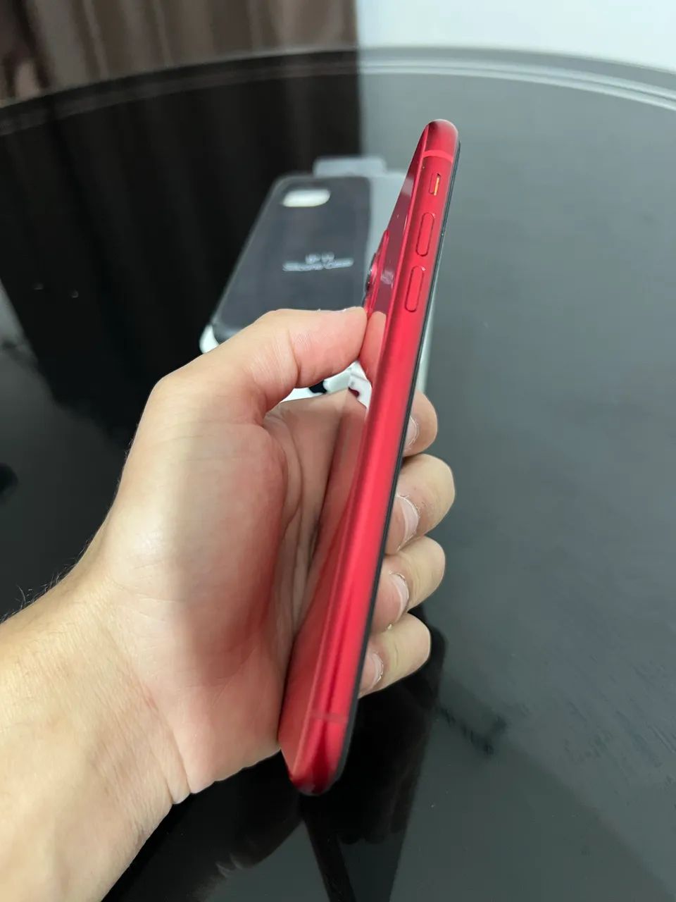 iPhone 11 RED - 64GB - Foto 5