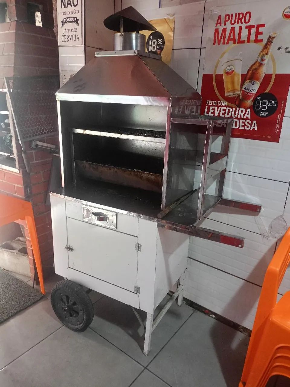 Carrinho de churrasco usado em ótimo estado 