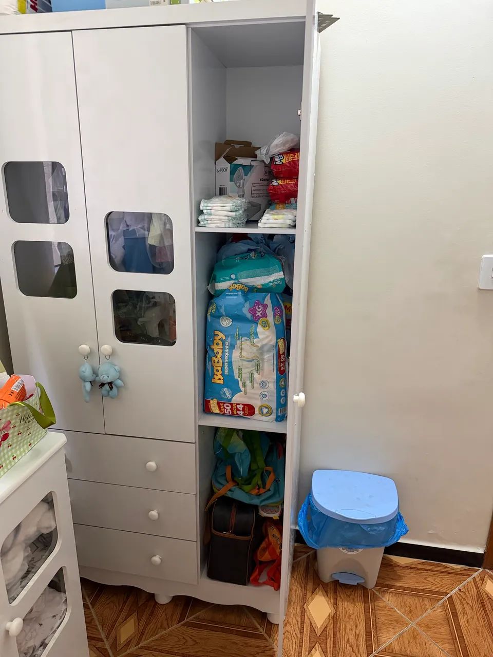 VENDO GUARDA-ROUPA PEROBA ULI NEW - Foto 3