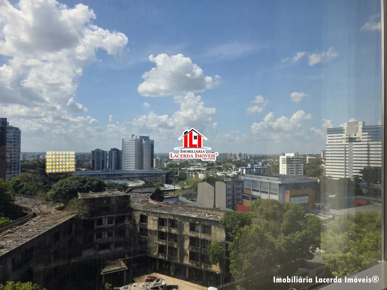 Sala comercial com 35m² reformada, climatizada e modulados, vista para Arena da Amazônia - Foto 3