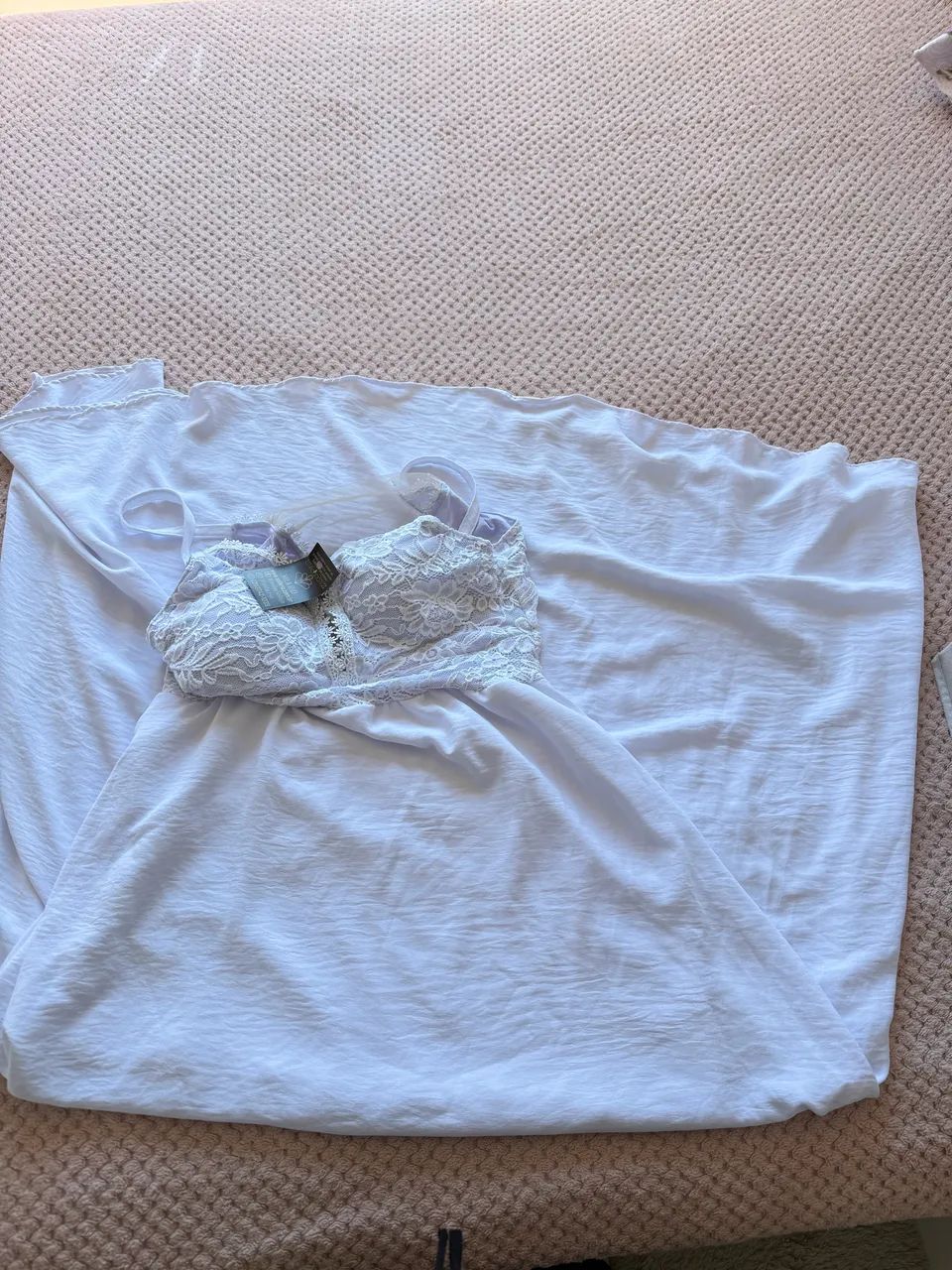 Vendo vestido novo 