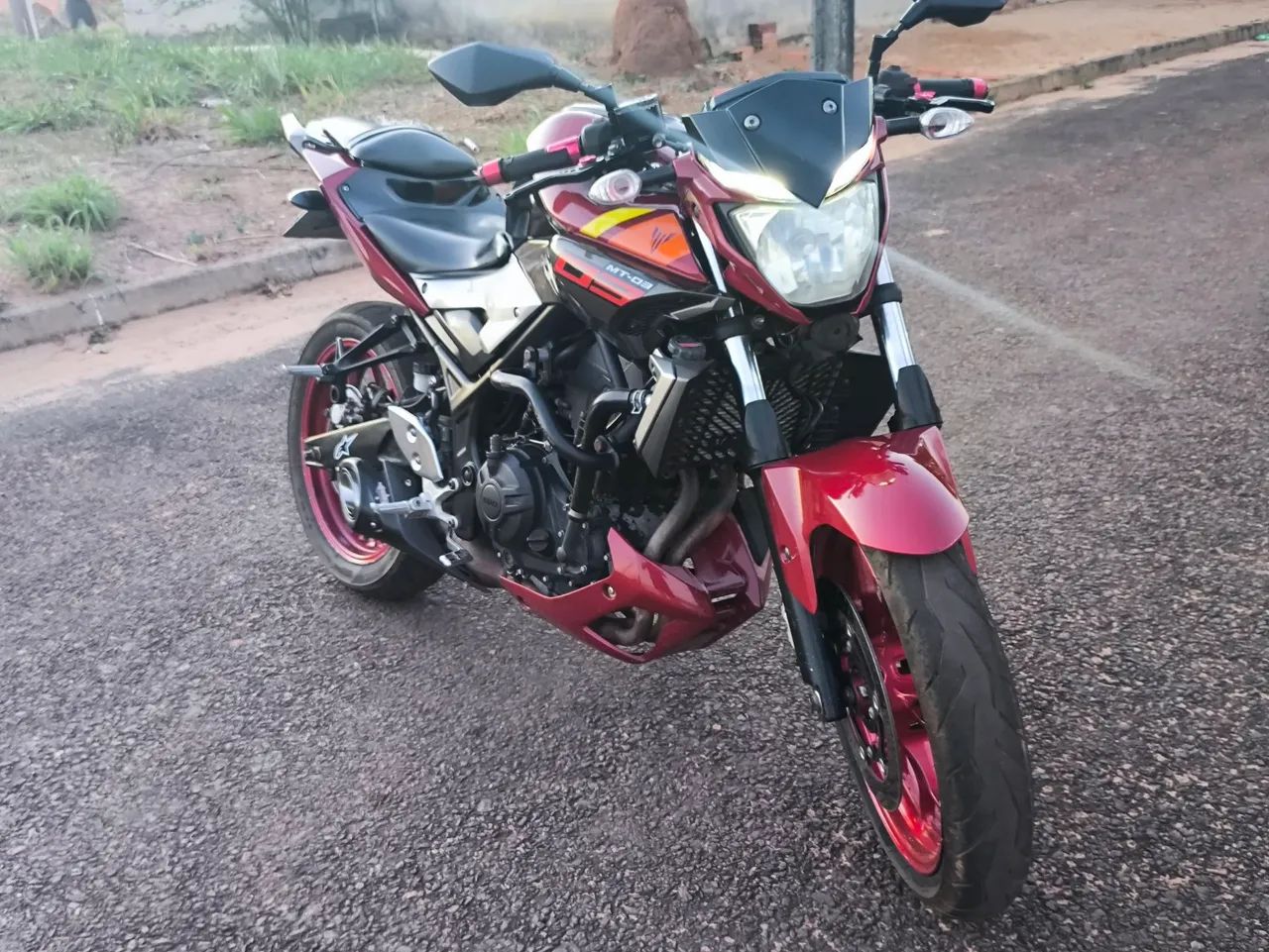 Yamaha MT 03  - Foto 5
