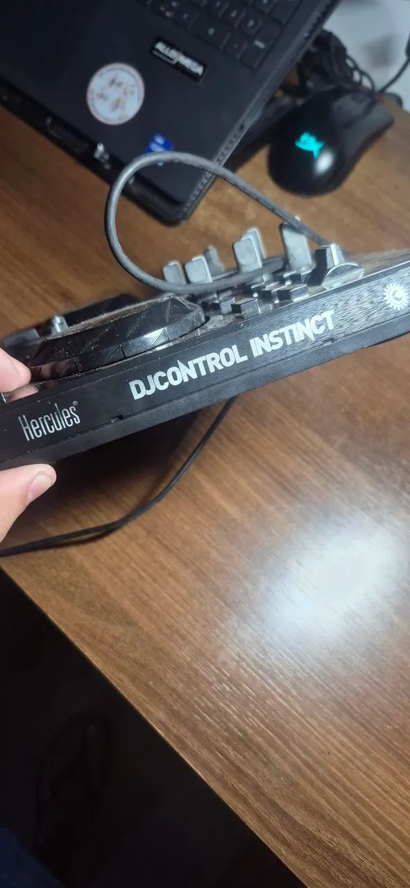 Controladora DJ Hércules DJControl Instinct - Foto 4