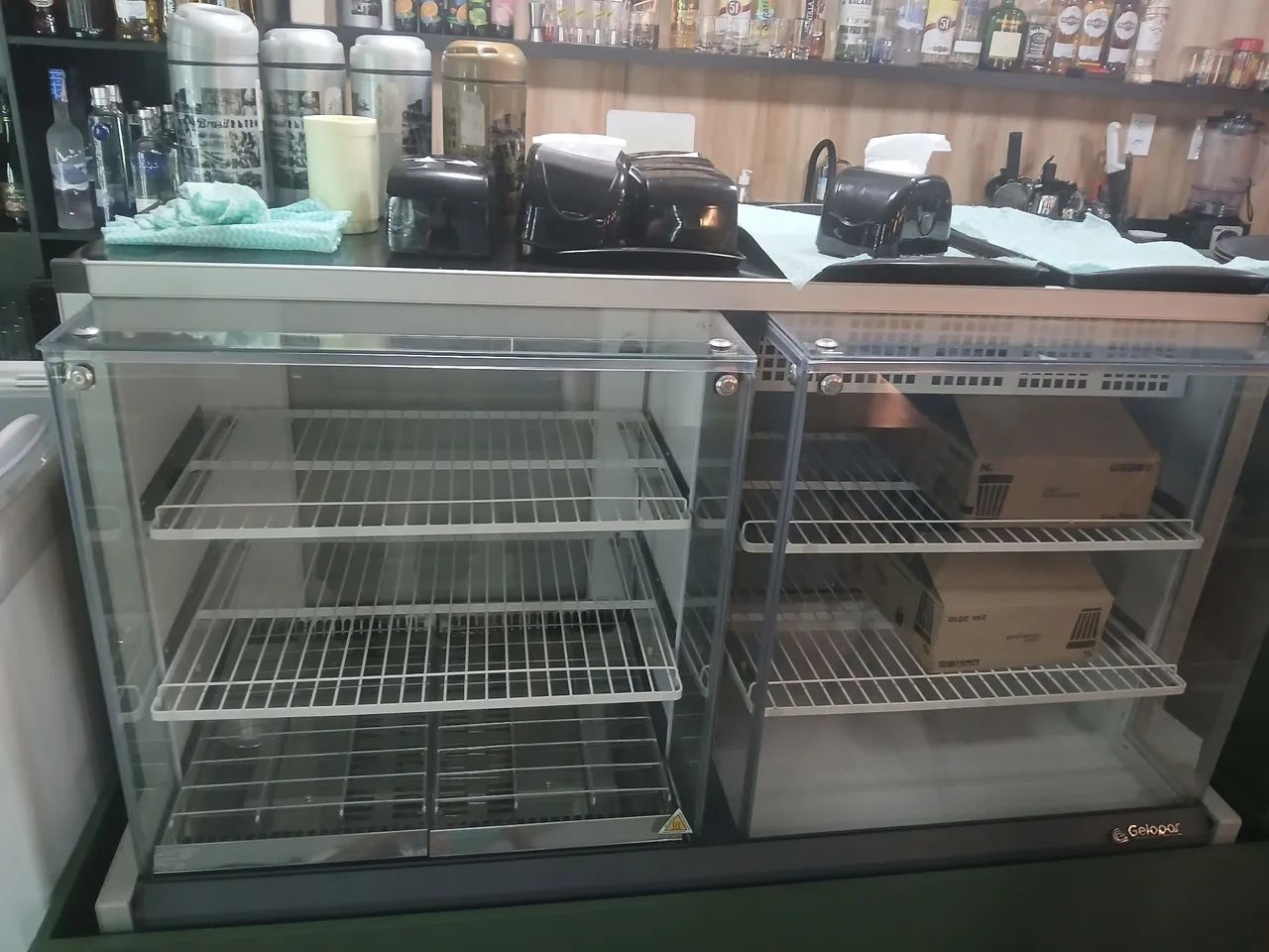 Expositor Quente e Frio Gelopar