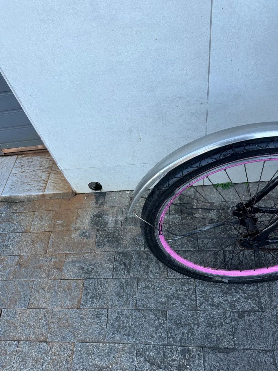 Bicicleta caiçara  semi nova aro 26 revisada com nota  - Foto 4