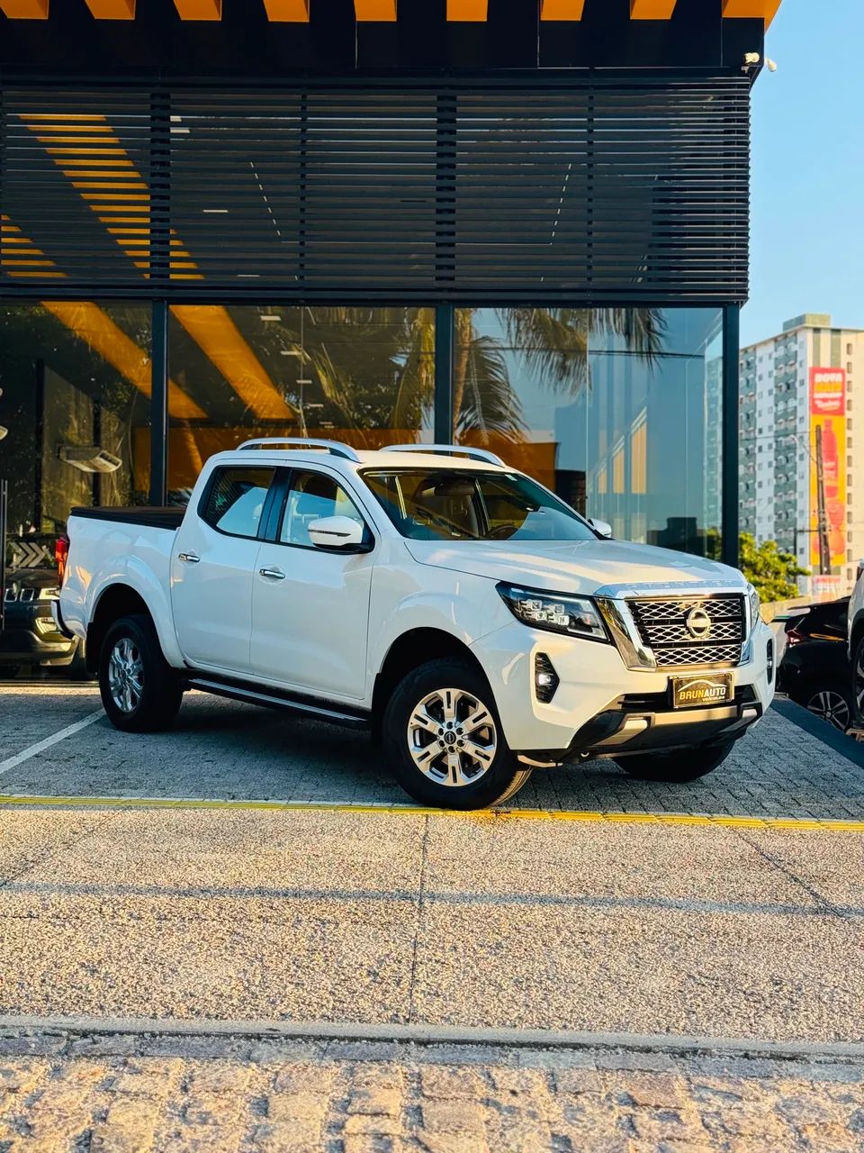 Nissan Frontier XE CD 4X4 2.3 Bi-TB Diesel Aut. 2025