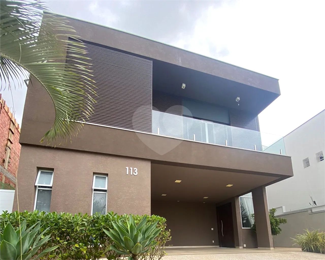 Casa à venda ou para alugar com 4 quartos, sendo 4 suítes, no condomínio Alphaville Nova E - Foto 2