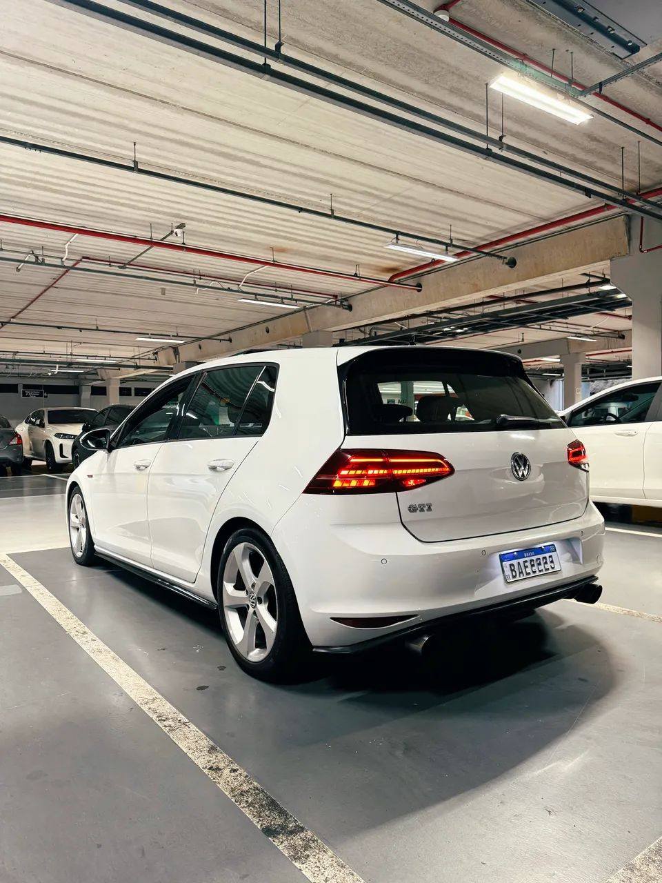 Volkswagen Golf Golf GTi 2.0 TSI 220cv Aut. 2015