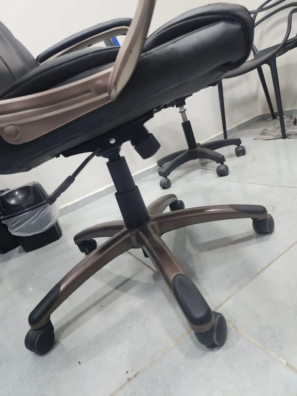 CADEIRA DE ESCRITORIO - Foto 3