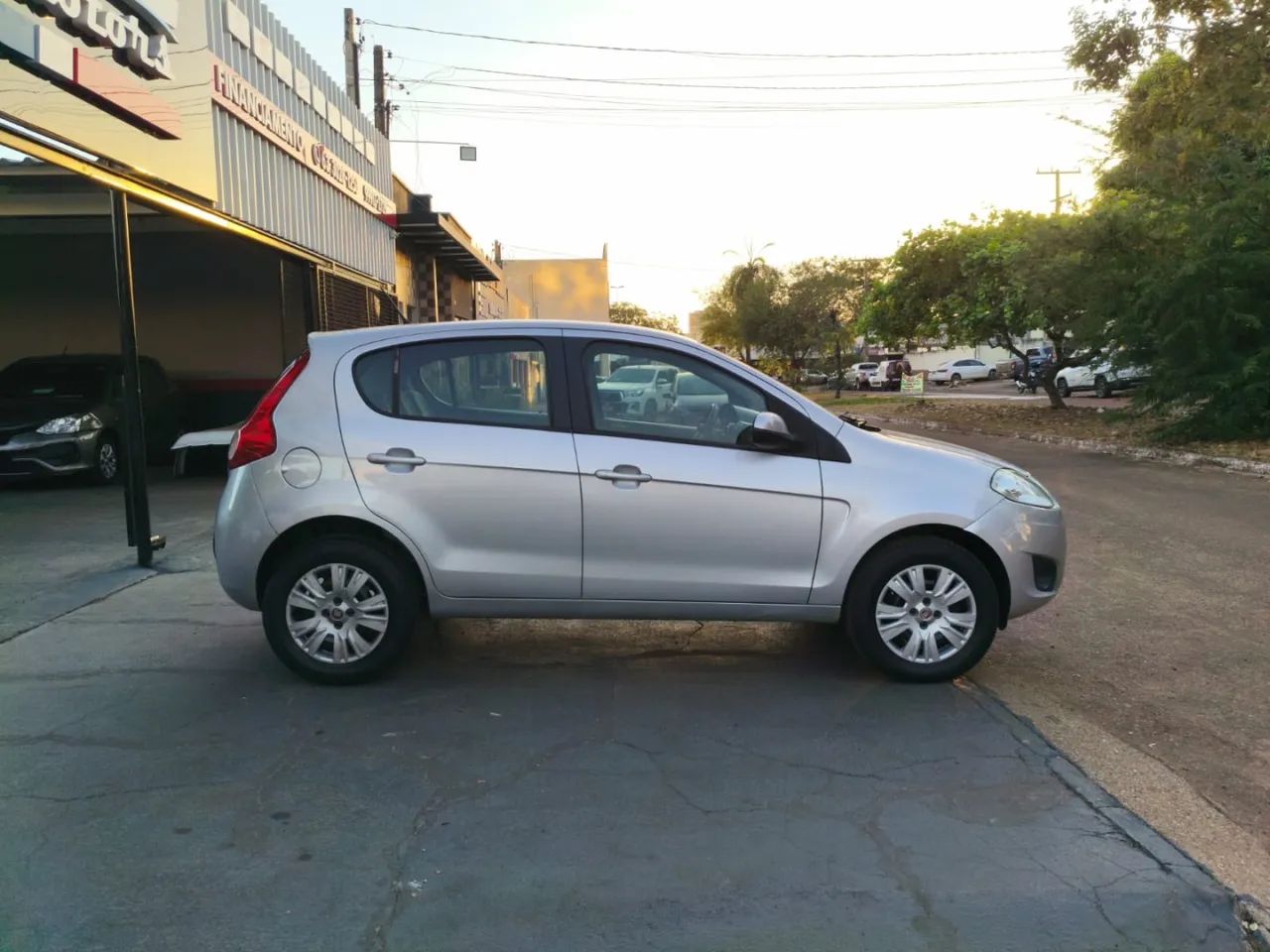 Fiat Palio Essence 1.6 Flex 16V 5P 2016 - Foto 2
