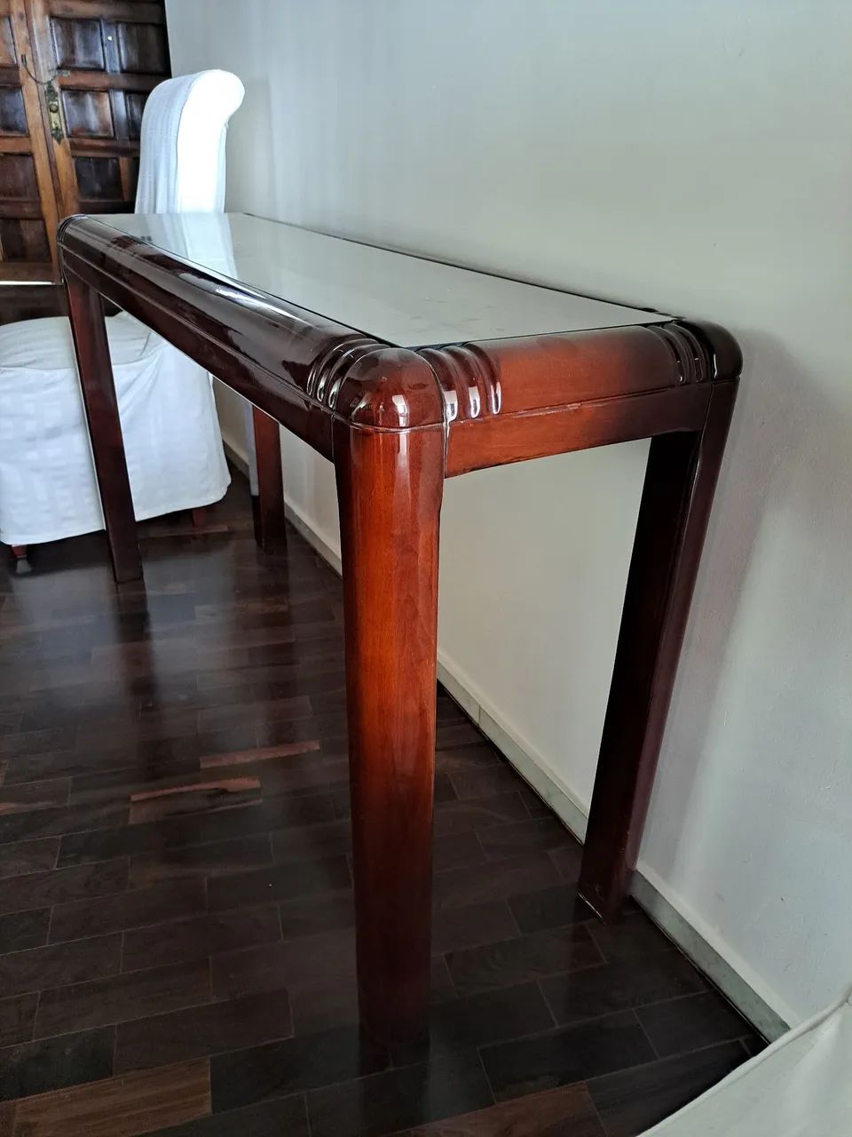 Mesa de madeira com tampo de vidro  - Foto 3