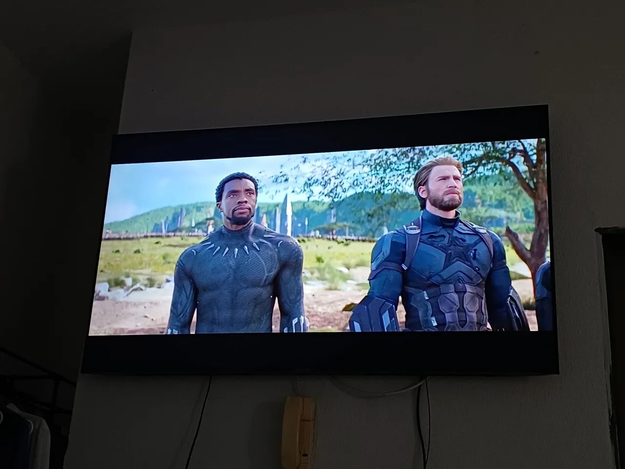Tv Samsung Uhd 60 Polegadas 4k Crystal Uhd Livre Cabos