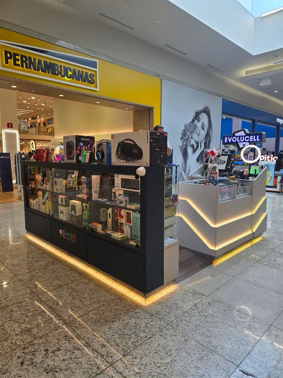 Vendo estrutura de quiosque de assistência e acessórios de celular - Foto 4