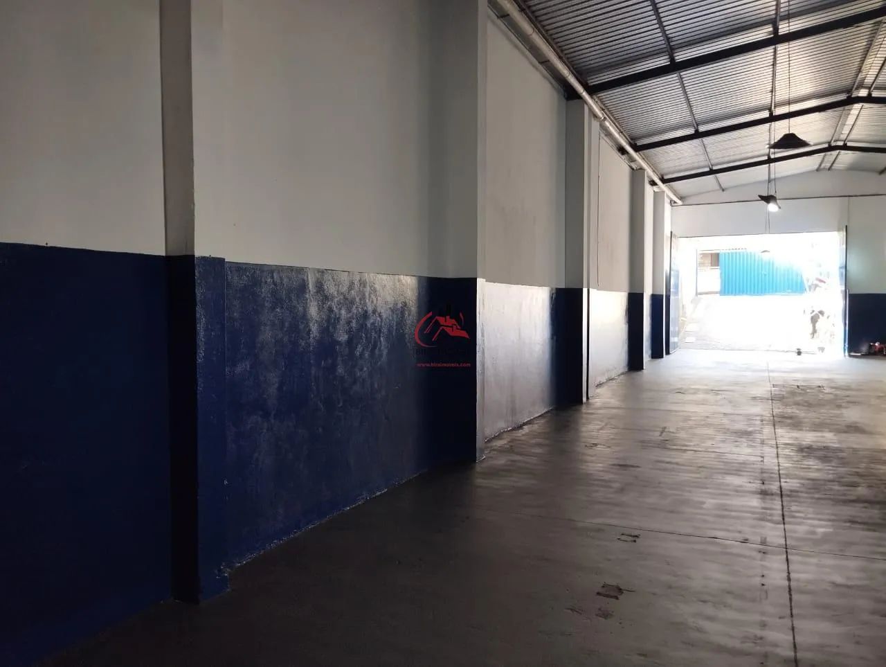 Galpão Comercial com Escritório  320m²  Bairro São Benedito
