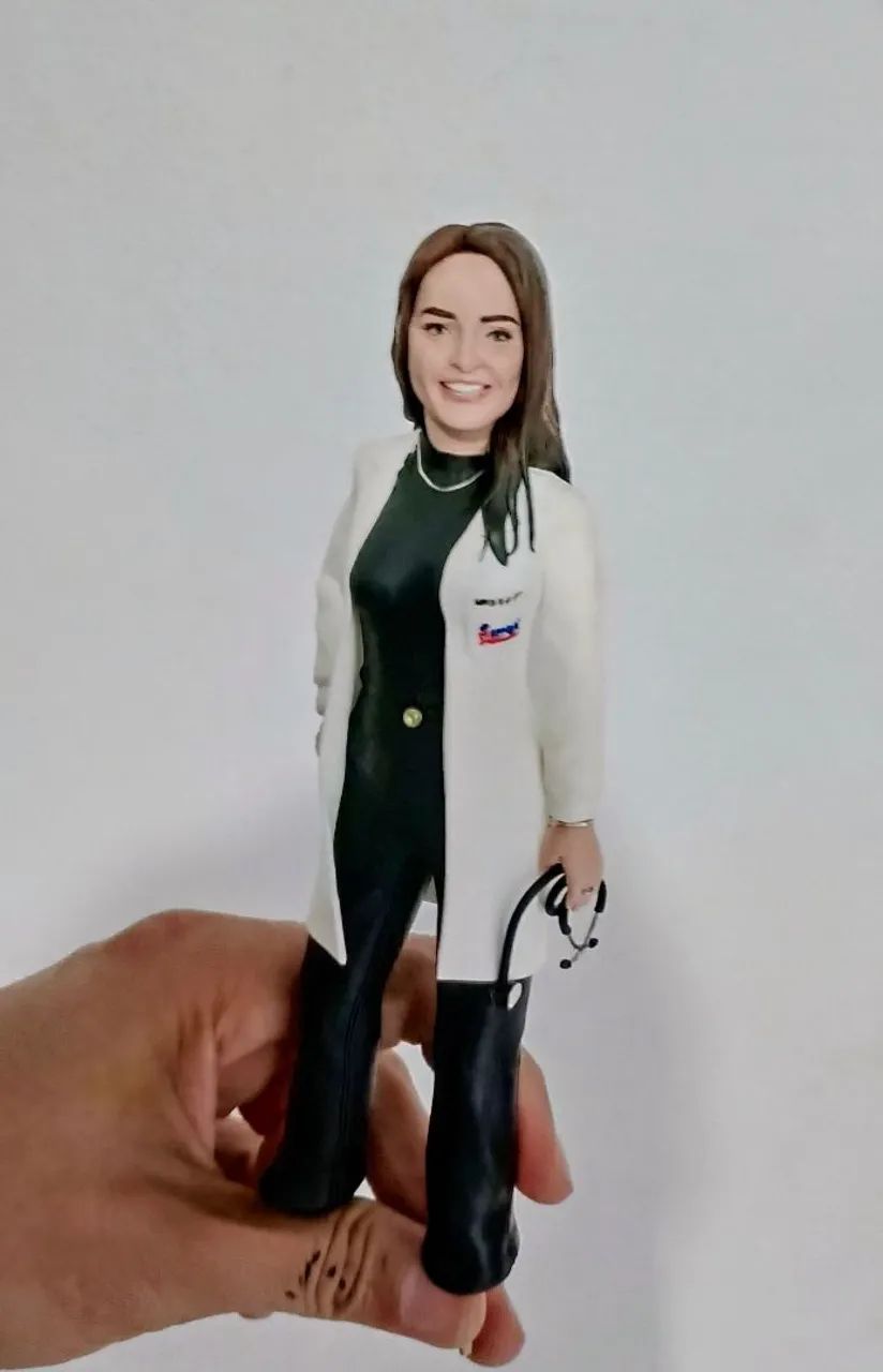 Caricaturas humanizadas em biscuit - personalizadas  - Foto 4