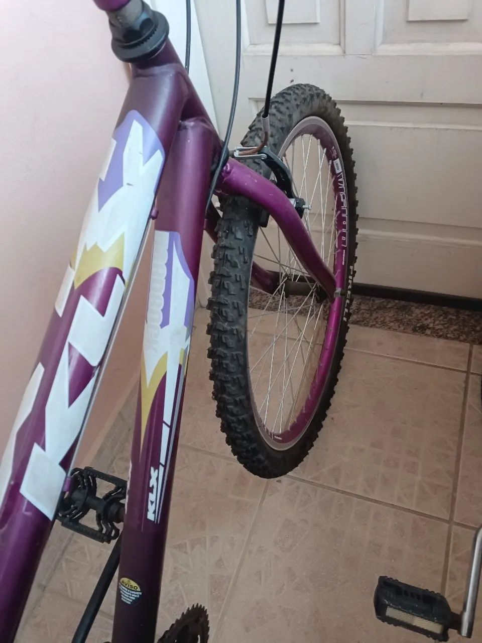 Bicicleta aro 24 Klx com marcha