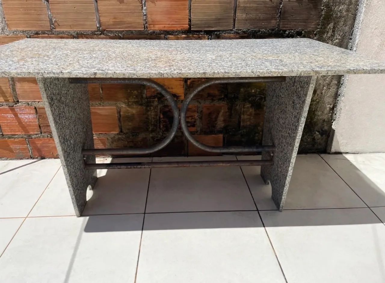 Mesa de granito 