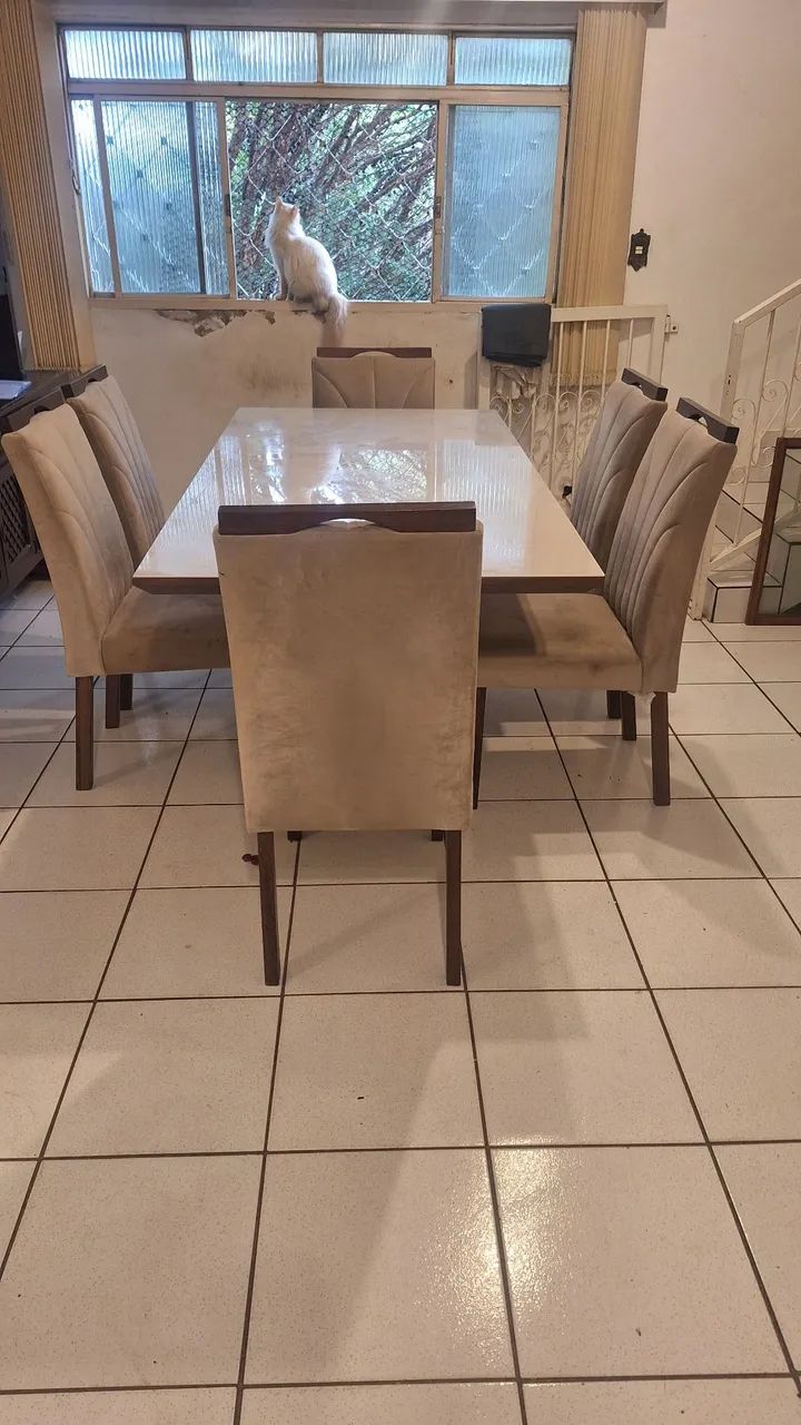 Sala de jantar com seis cadeirad - Foto 2