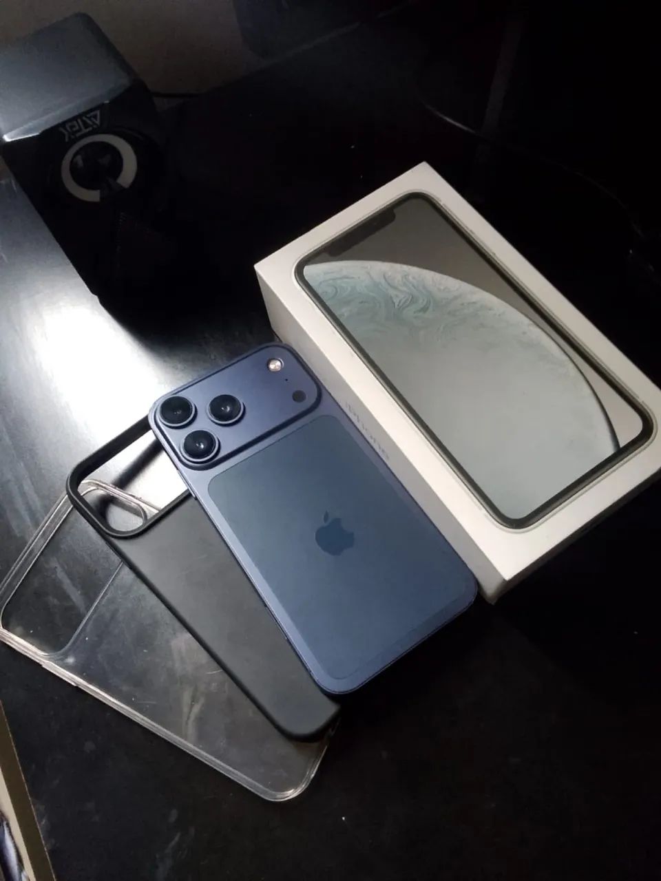 IPhone XR na carcaça do 17 pro 