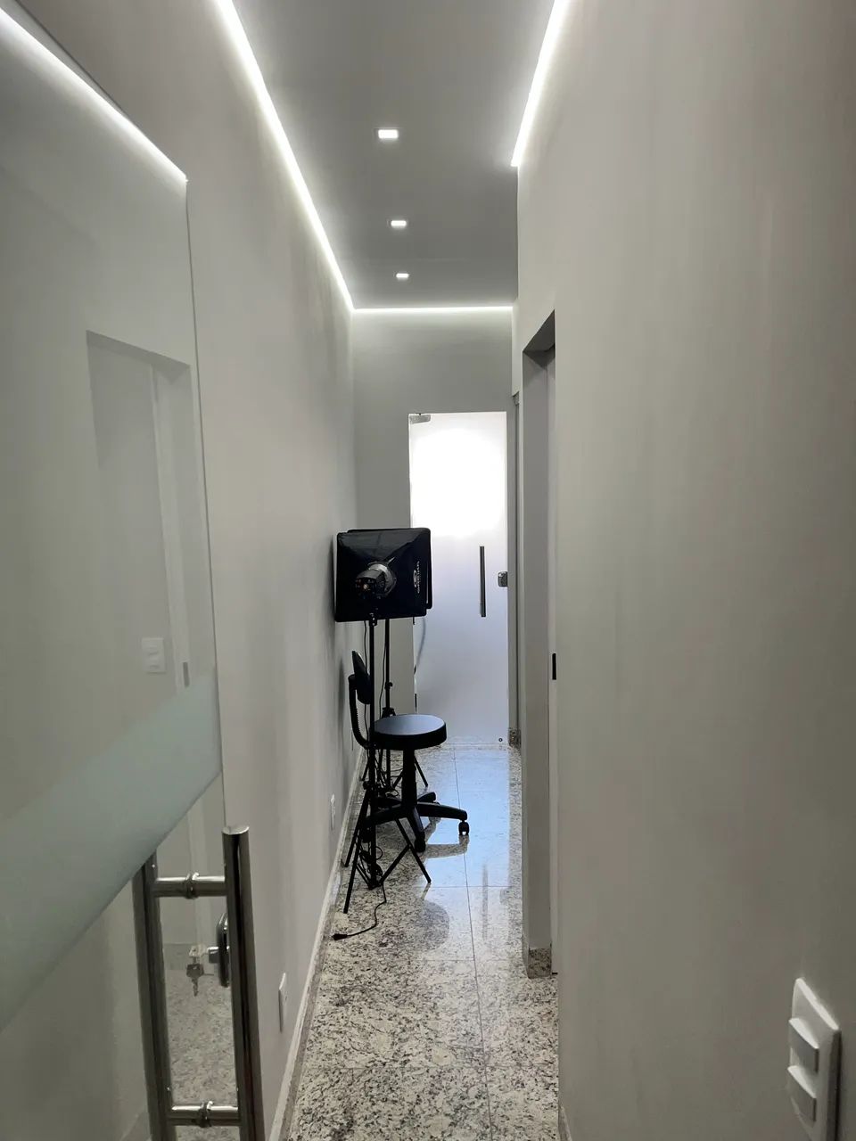 ALUGO CONSULTÓRIO ODONTOLÓGICO - Centro de BH - Foto 5